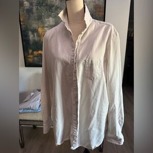 Frank & Eileen, Eileen lightweight denim button down, size XL